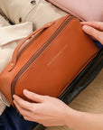 Cosmetic Storage Bag – Spacious & Portable A stylish, high-capacity organizer for your cosmetics and toiletries, ideal for travel.
