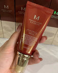 Lightweight BB Cream Hydrate, Even Tone & Long Lasting Coverage