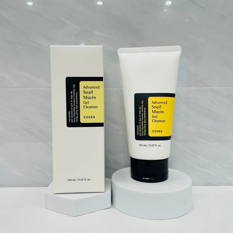 A powerful 4-piece essence set that drenches your skin in moisture, restores elasticity, and revives your glow for a smooth, refreshed, healthy-looking complexion.