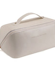 Cosmetic Storage Bag – Spacious & Portable A stylish, high-capacity organizer for your cosmetics and toiletries, ideal for travel.